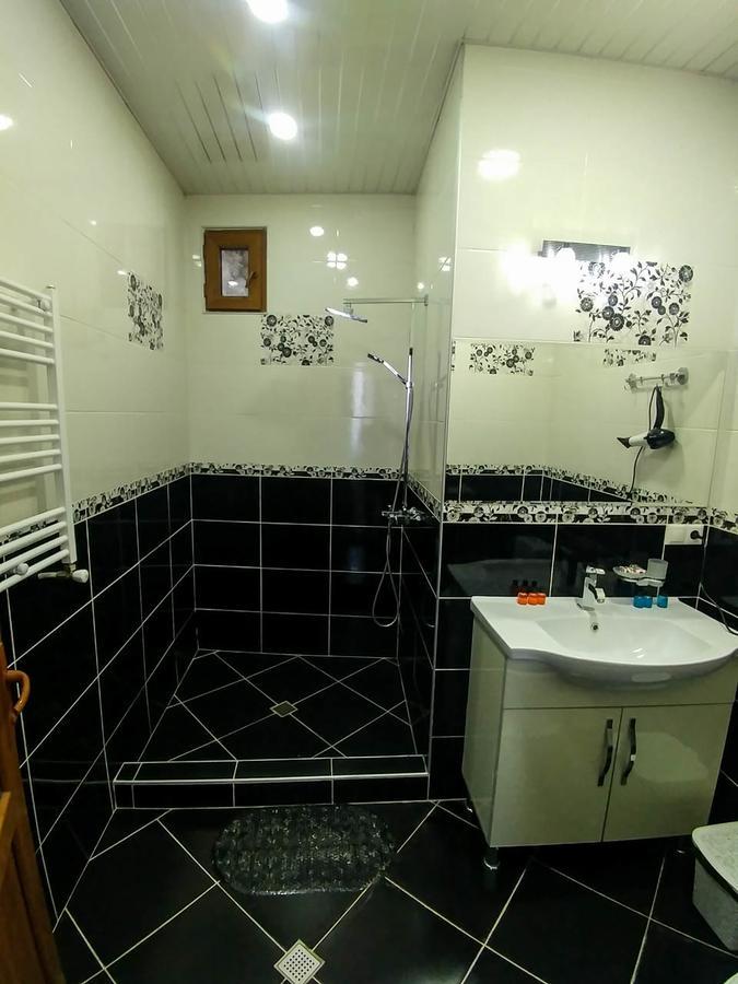 Family Hotel Parajanov Tbilissi Extérieur photo