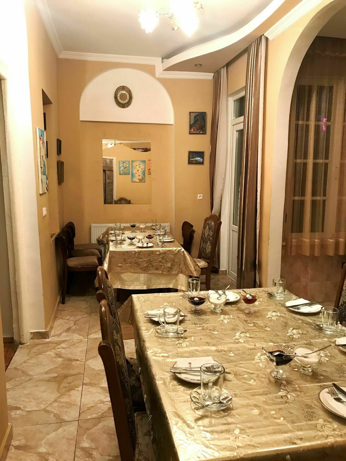 Family Hotel Parajanov Tbilissi Extérieur photo