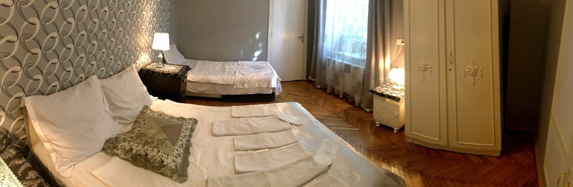 Family Hotel Parajanov Tbilissi Extérieur photo