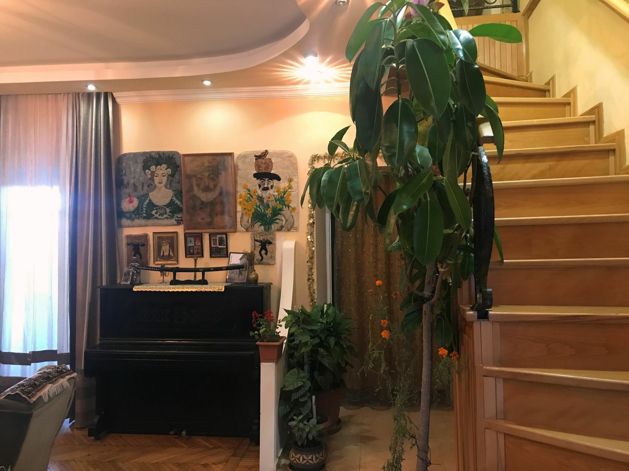 Family Hotel Parajanov Tbilissi Extérieur photo